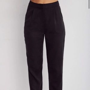 Vetta Capsule The Every Day Pants in Size 4